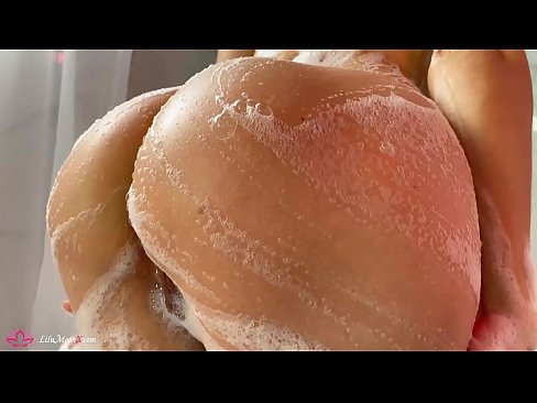 ❤️ Brunette شاور میں شدید orgasm کے لئے وائبریٹر کے ساتھ بلی میں مشت زنی کرتی ہے۔ پر ur.tradewin.top